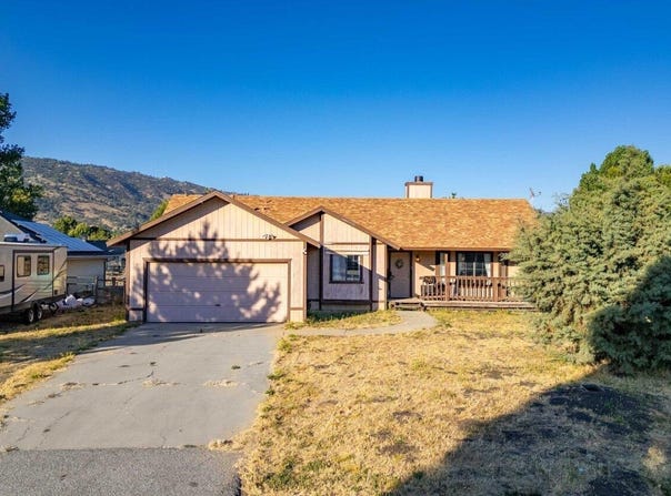 29961 Pinedale Drive, Tehachapi, CA 93561