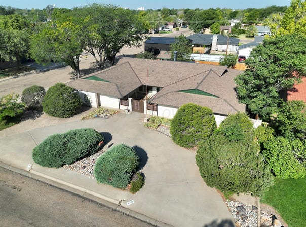 401 BAILEY Avenue, Dumas, TX 79029-3423