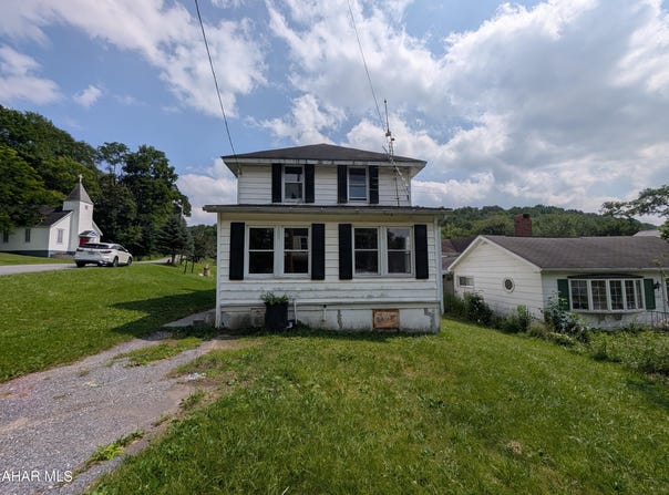 187 Amsbry Road, Gallitzin, PA 16641
