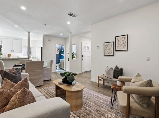 260 Victoria, Costa Mesa, CA 92627