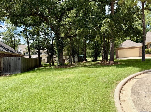 17 MELBOURNE CT, Montgomery, TX 77356