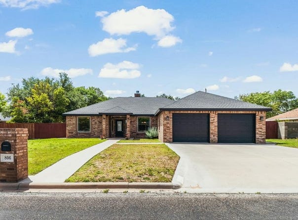 806 SW 7th St, Seminole, TX 79360