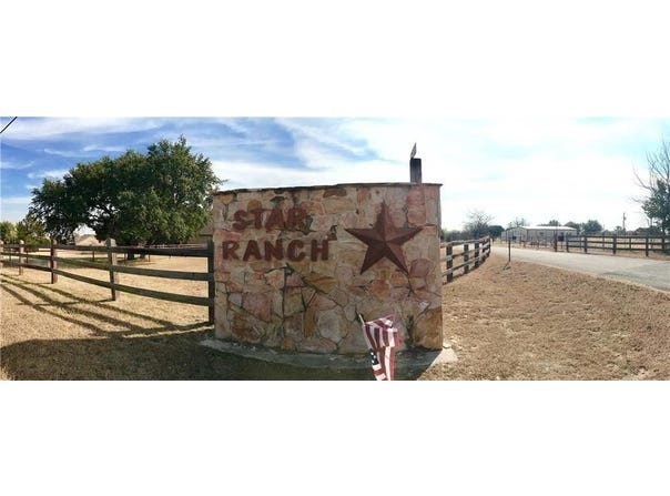 208 Star Ranch Drive, Whitney, TX 76692
