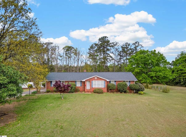 160 Burdette Circle, Pendleton, SC 29670