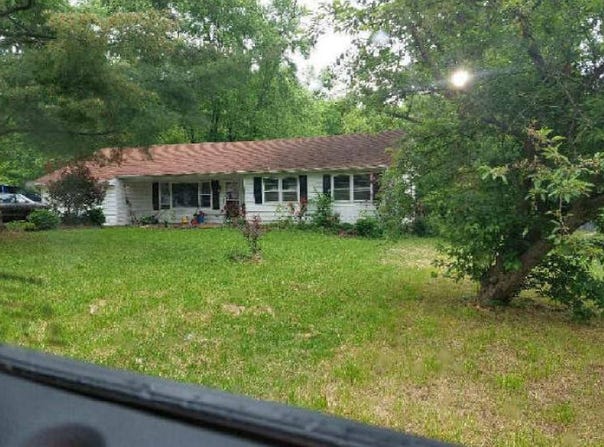 409 Puetz Ln, Gray Summit, MO 63039