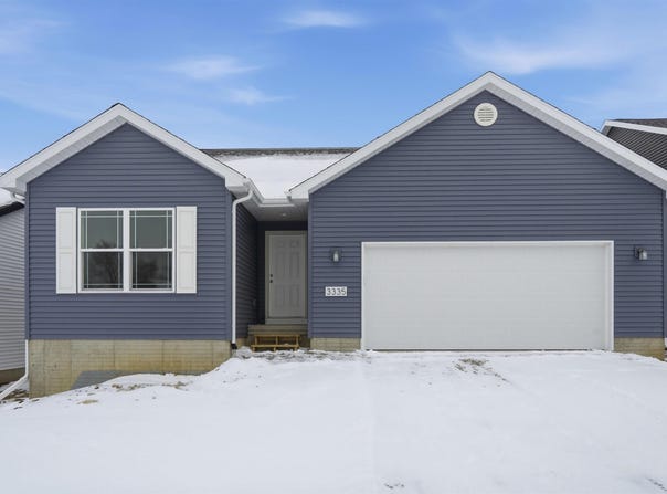 850 Hunter Drive, Evansdale, IA 50707