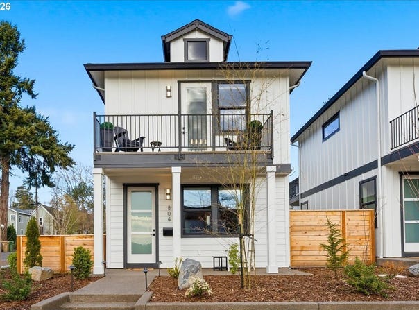 311 E Ave, LakeOswego, OR 97034