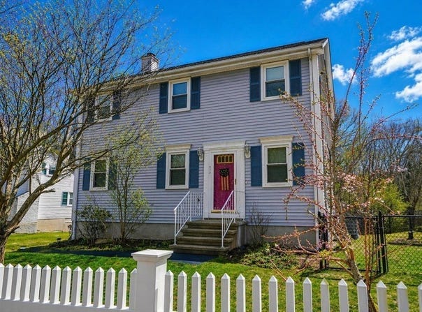 93 A Lexington St, Burlington, MA 01803