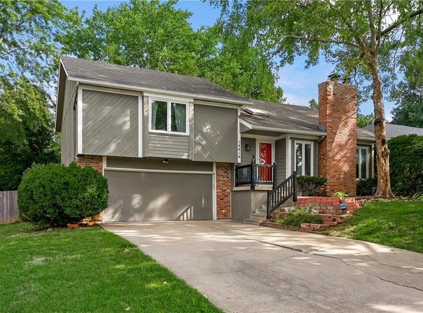 14414 W 94th Terrace, Lenexa, KS 66215