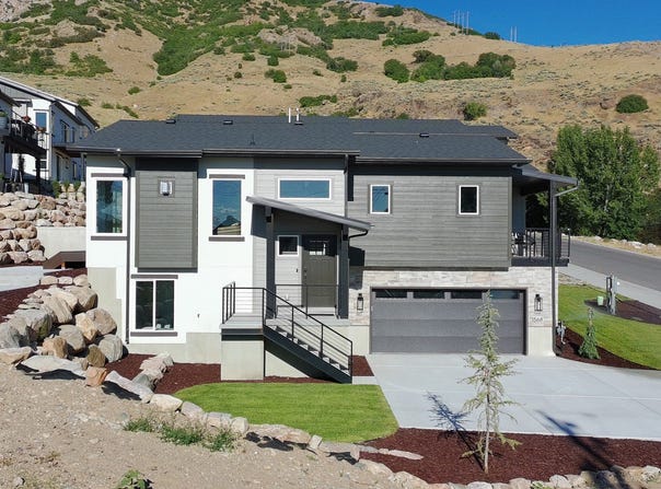 1568 HUDSON St, Ogden, UT 84404
