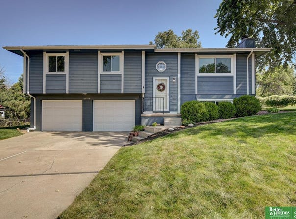 13916 Lisa Circle, Omaha, NE 68138
