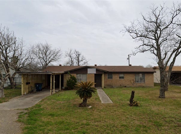 2492 Avenue C, Ingleside, TX 78362