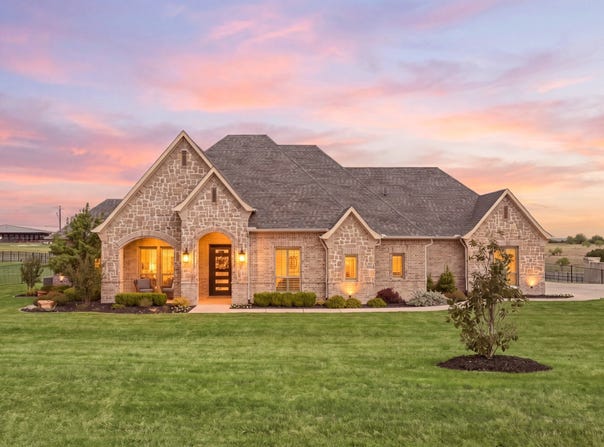 108 Bearclaw Circle, Aledo, TX 76008