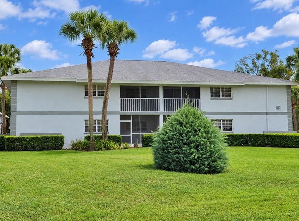 580 FAIRWAYS Lane, OCALA, FL 34472