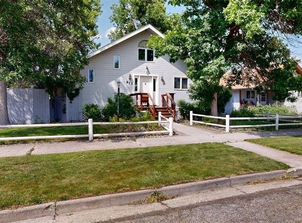 813 E 4th Street, Laurel, MT 59044