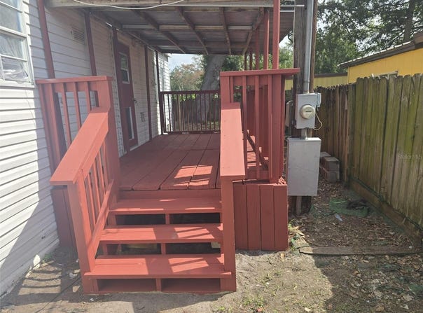 10012 INDIANA Street, GIBSONTON, FL 33534