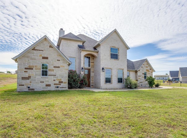 120 War Wagon Circle, Millsap, TX 76066