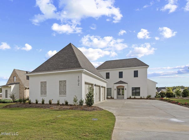 102 Venice Circle, Madison, MS 39110