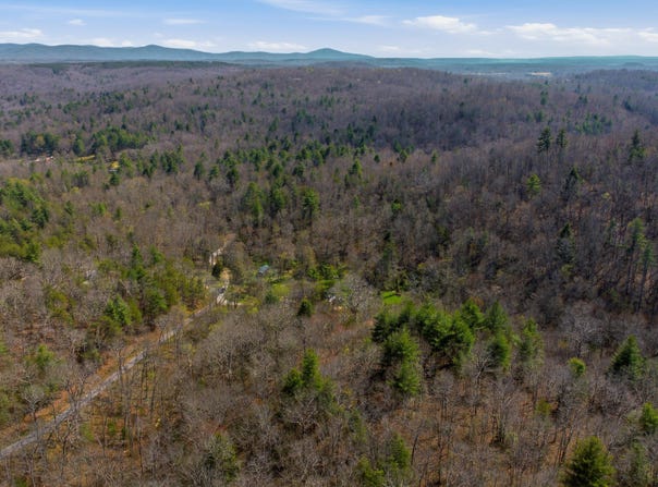 Young Rd, Robbins, TN 37852