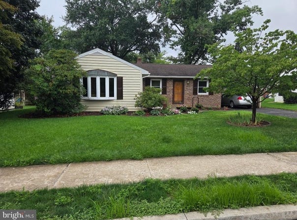 340 E MARION Street, LITITZ, PA 17543