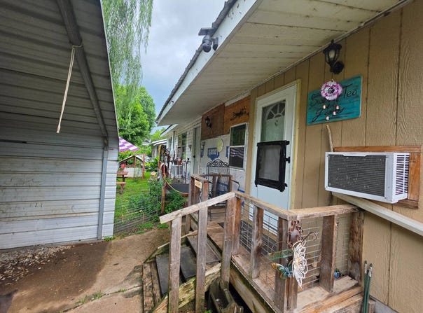 69 Third St., Biggers, AR 72413