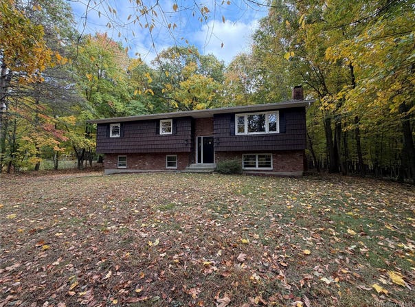 24 Emperor Lane, Montgomery, NY 12549