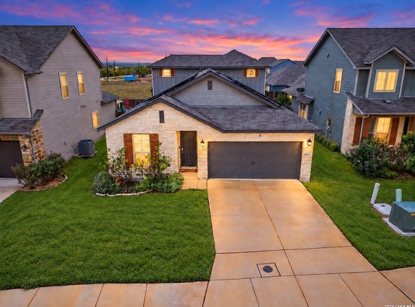 13310 Antelope, St Hedwig, TX 78152