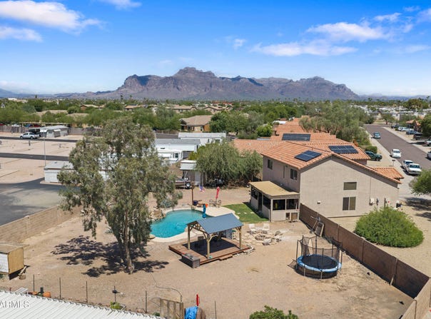 968 W 10TH Avenue, Apache Junction, AZ 85120