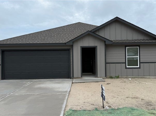 1114 Brasel Drive, Aransas Pass, TX 78336