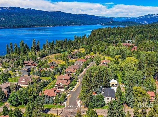 601 Hemlock St., McCall, ID 83638