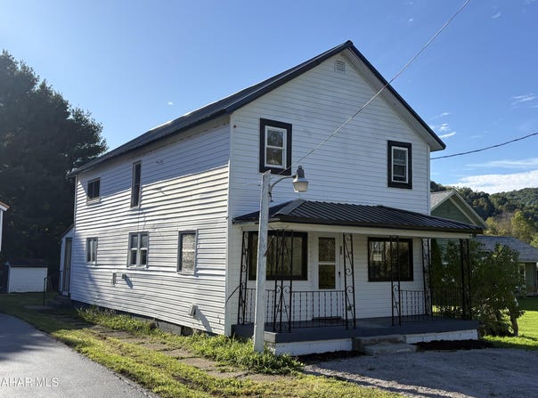 13 Church Street, Lewis Run, PA 16738