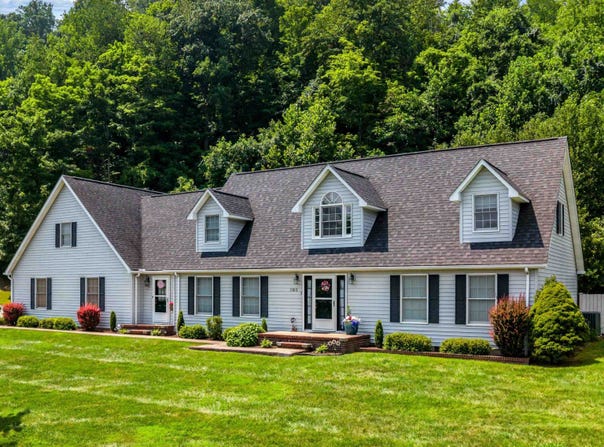 565 County Road 31, Chesapeake, OH 45619