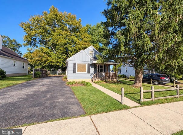 26 MANSION Road, LINTHICUM HEIGHTS, MD 21090
