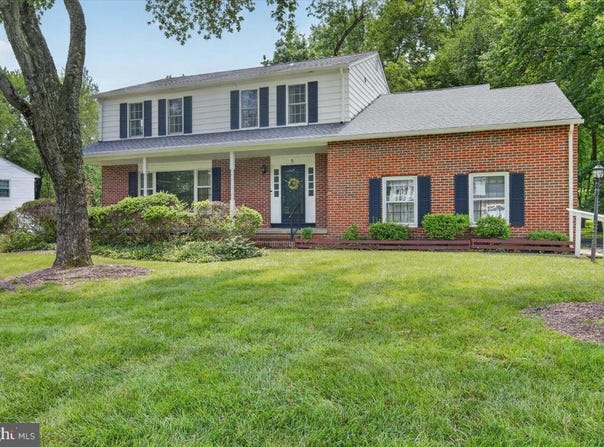 5 PENLAW Road, LAWRENCE TOWNSHIP, NJ 08648