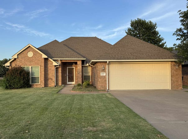 2307 Mt Vernon, Enid, OK 73703