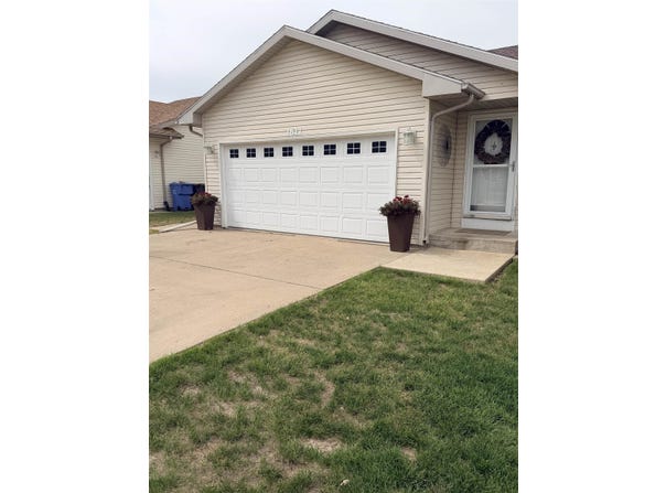 1611 SW Sunset, LeMars, IA 51031