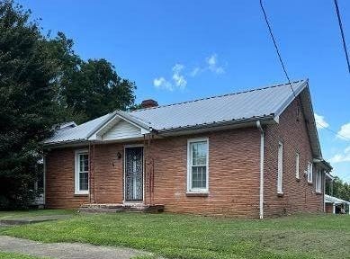 427 W Morton, Morganfield, KY 42437