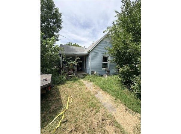 106 N Main Street, Chilhowee, MO 64733