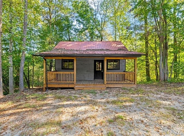 255 Back Pine Way, Ellijay, GA 30536