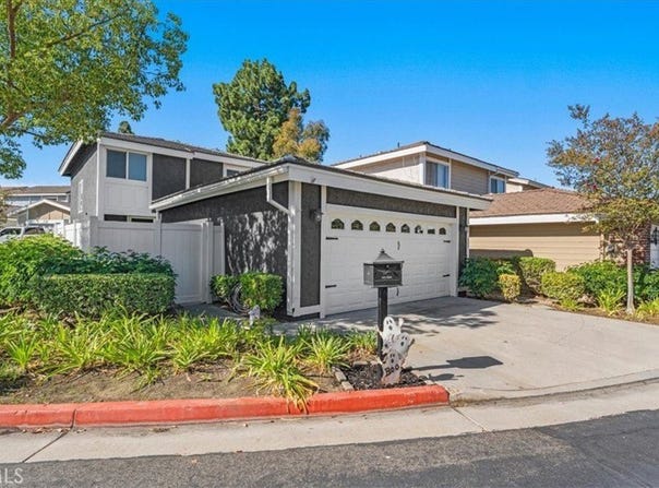 921 S Ridgecrest Circle, Anaheim, CA 92807