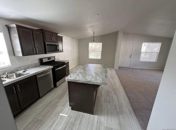 22899 Byron Road, Crestline, CA 92325