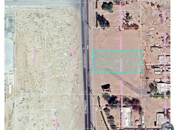 1887 S Dogwood Rd, El Centro, CA 92243