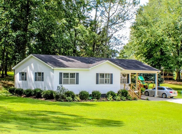 81 1st Avenue N, Ranburne, AL 36273