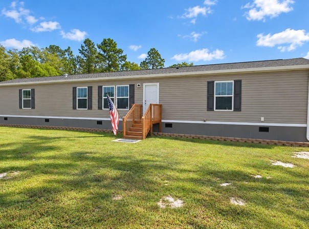 415 Finback Road, Wagener, SC 29164