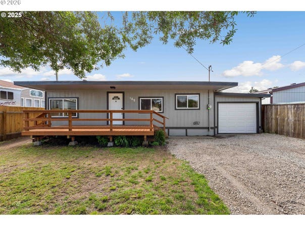 165 N 15TH St, Lakeside, OR 97449