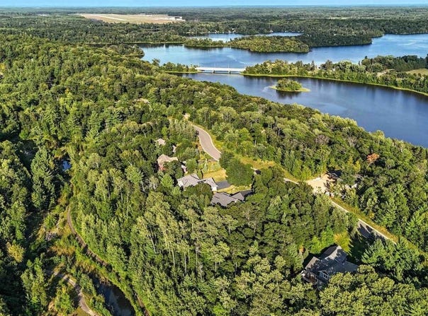 15957 Old Stonebridge Trail, Brainerd, MN 56401
