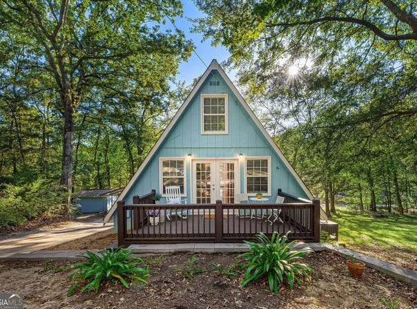387 Chateau Drive, Lavonia, GA 30553