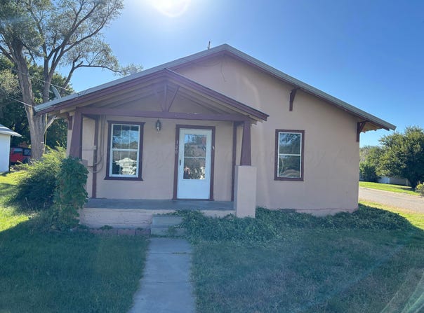 320 Summit, Miami, TX 79059