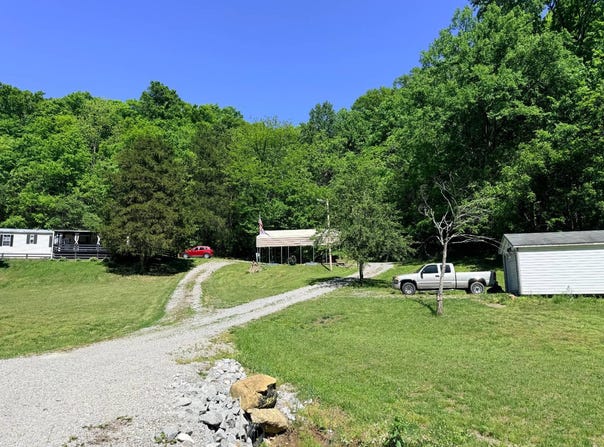 324 Deer Valley Road, Burkesville, KY 42717