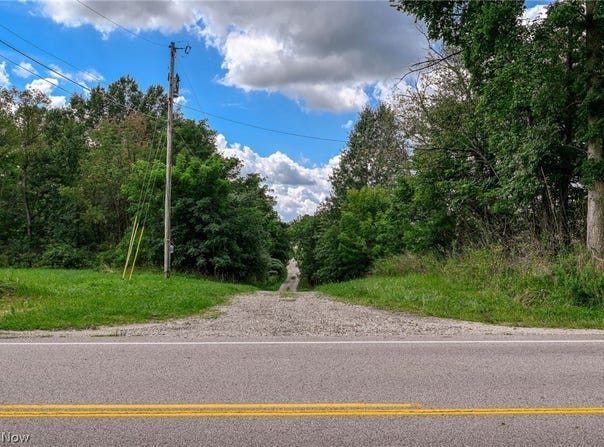 7270 Tallmadge Road, Rootstown, OH 44272